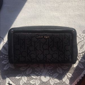 It’s a Calvin Klein wallet never been used!